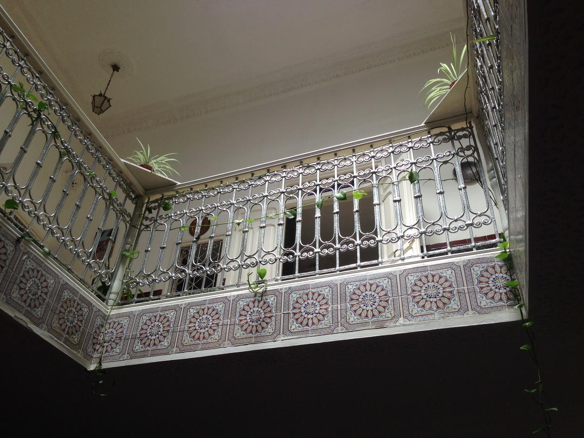 Riad La perla Tetouan Bagian luar foto