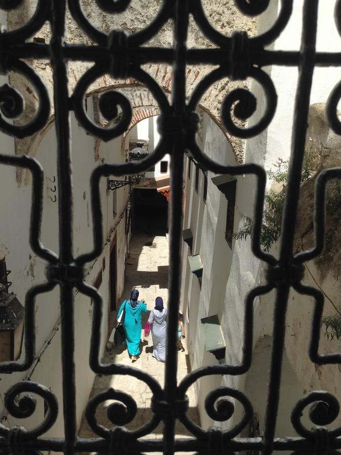 Riad La perla Tetouan Bagian luar foto