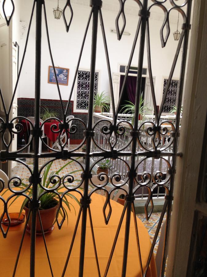 Riad La perla Tetouan Bagian luar foto