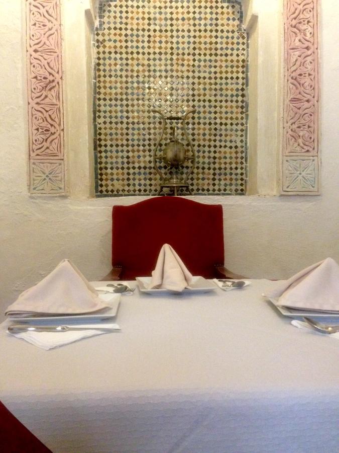 Riad La perla Tetouan Bagian luar foto